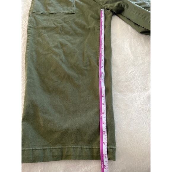 TERRA & SKY PLUS SIZE  Olive Green Crop Capri Pants 16W - Picture 3 of 5